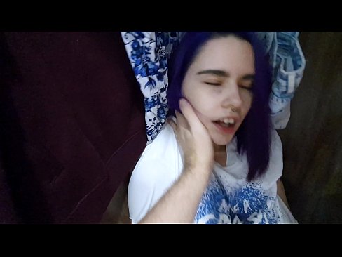 ❤️ Fannt meng Schwëster am Kleederschaf an huet hatt gehollef ❤️ Hausgemachte Porno op lb.sexvideogif.ru ❌